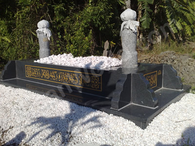 Tempahan Binaan Pusara di Shah Alam, Selangor